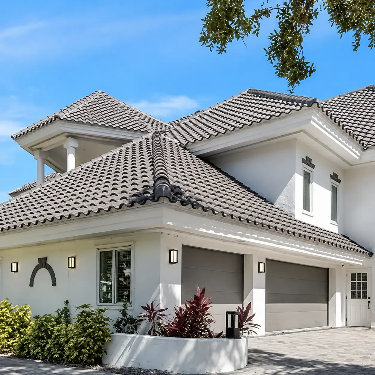 Florida custom home exterior completed by Bethel Built Construction